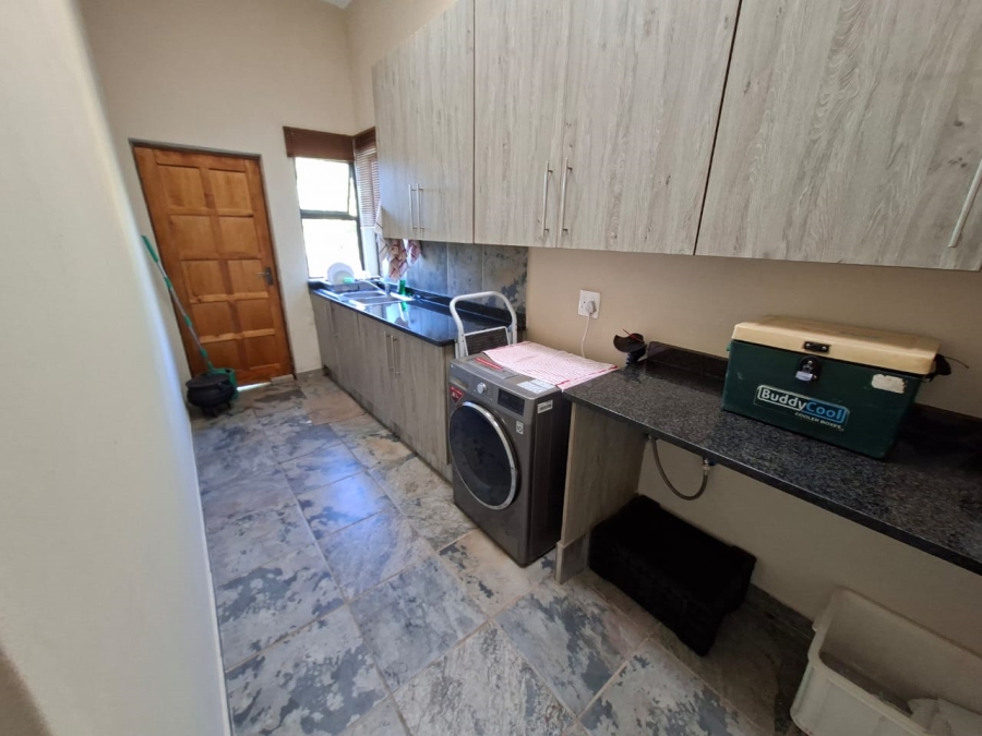 3 Bedroom Property for Sale in Buffelspoort Eco Estate North West